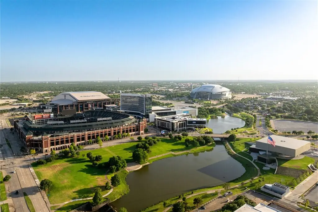 Arlington, TX: Entertainment, Sports & Innovation
